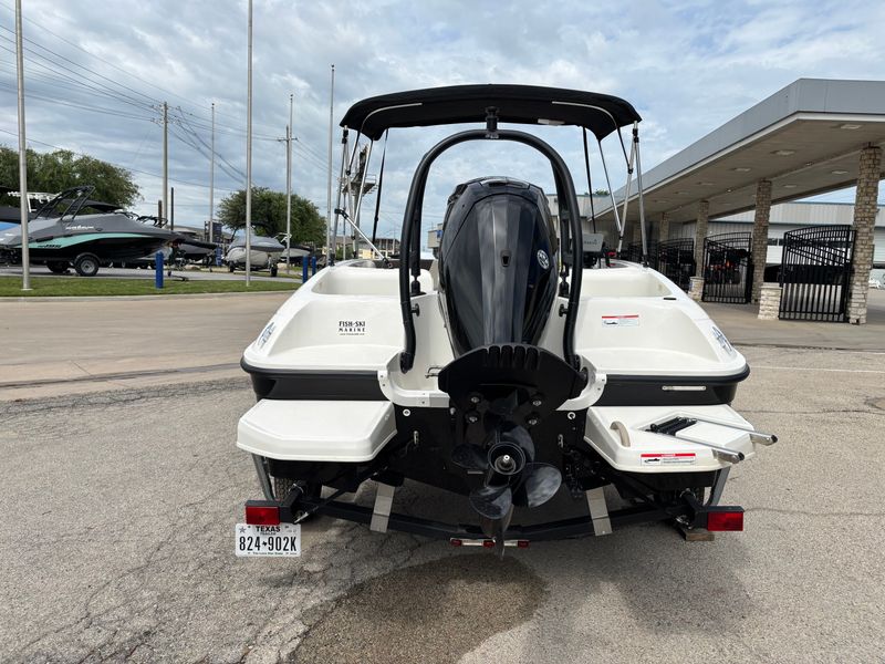 Boat Image 4