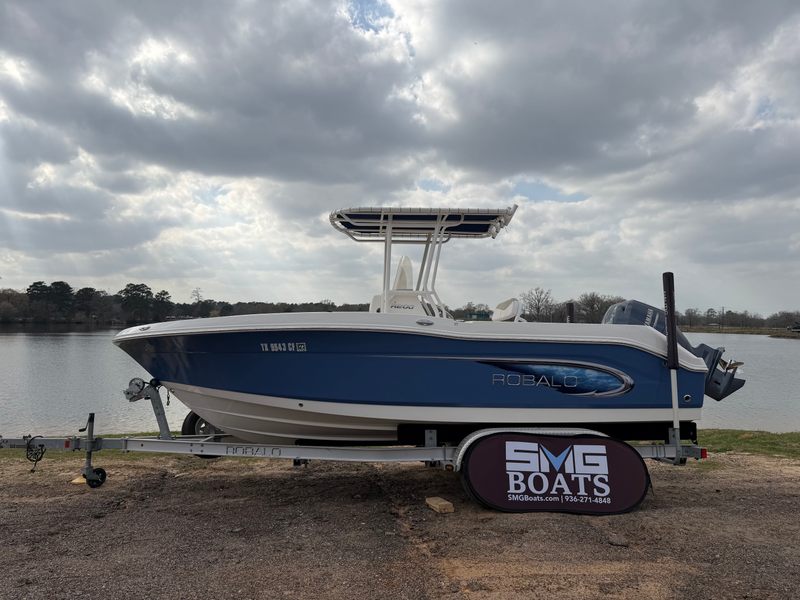 2014 Robalo R200