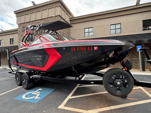 2016 Nautique Super Air Nautique G23