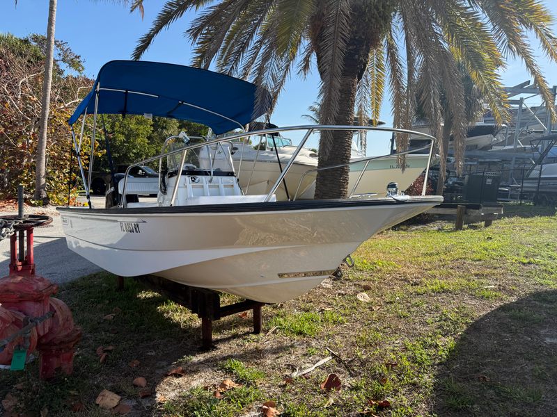 2007 Boston Whaler 170 Montauk