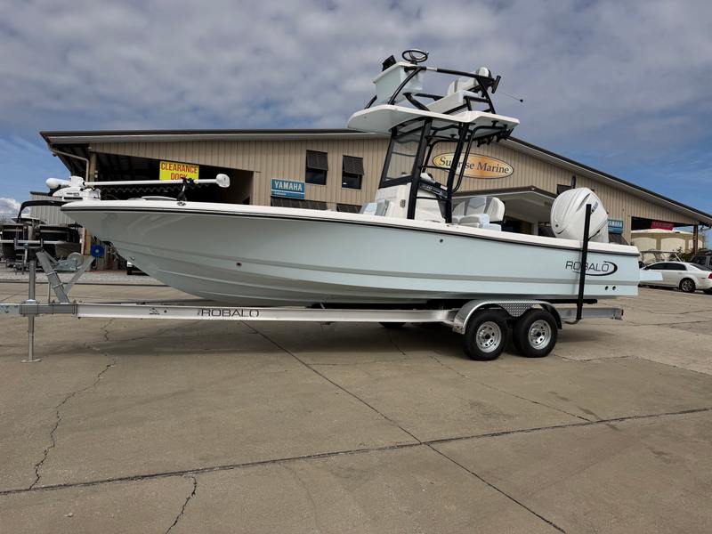 2026 Robalo 246 Cayman SD