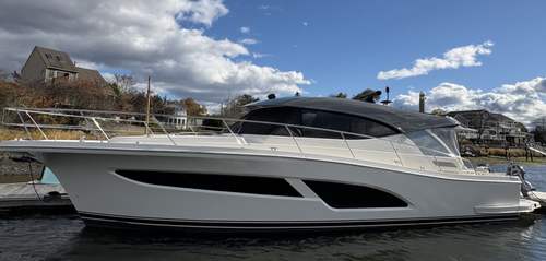 2024 Riviera 465 SUV