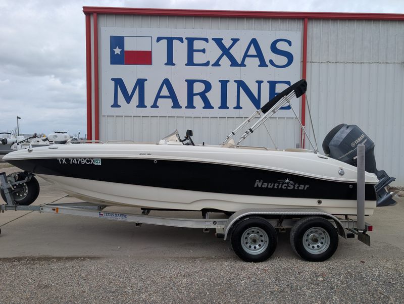 2015 Nauticstar 203 SC