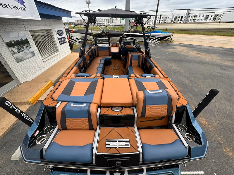 Boat Image 10
