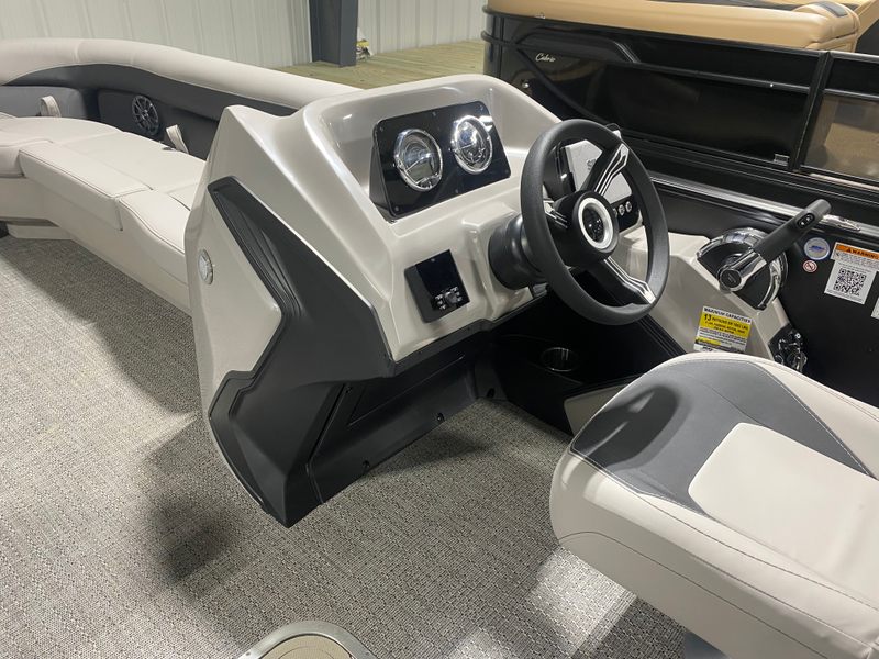 Boat Image 8