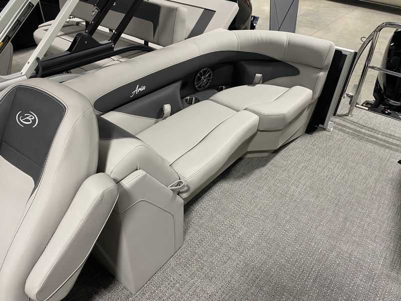 Boat Image 4