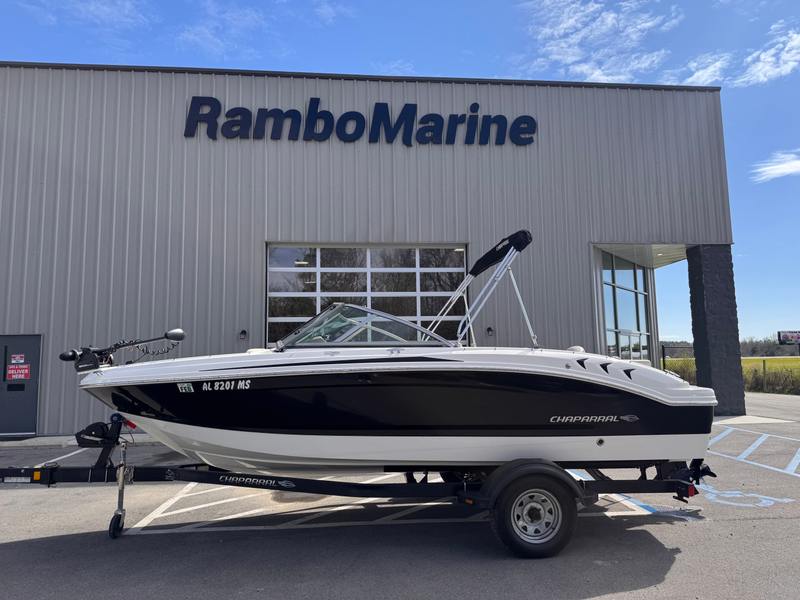 2015 Chaparral H20 19
