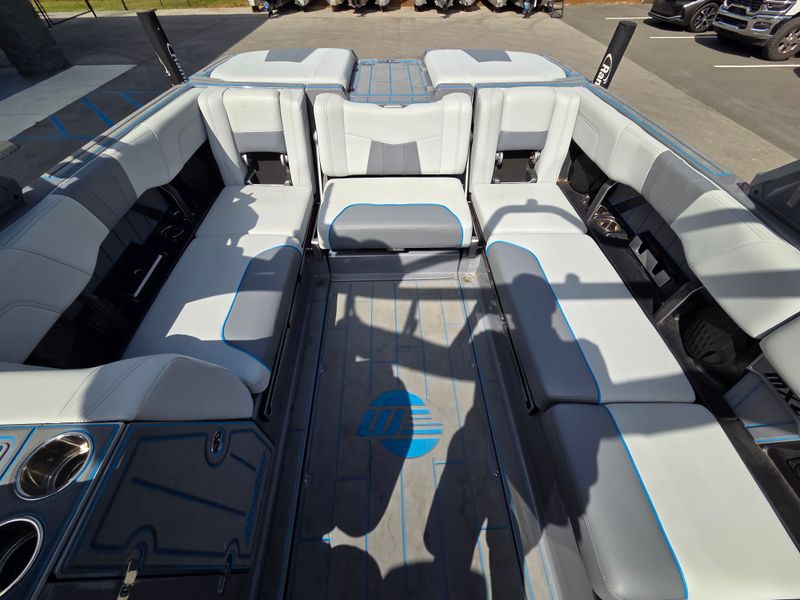 Boat Image 13