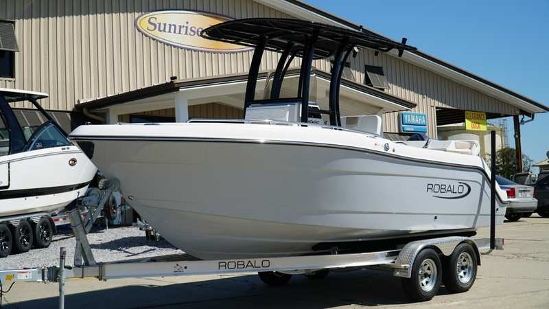 2025 Robalo 222 CC